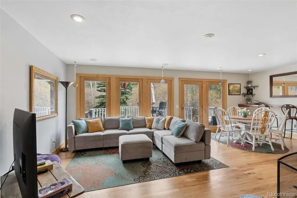 609 W 4th Street Nederland CO 80466