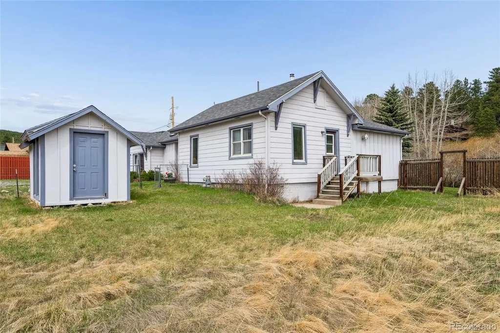 609 W 4th Street Nederland CO 80466