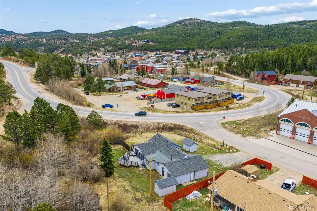 609 W 4th Street Nederland CO 80466
