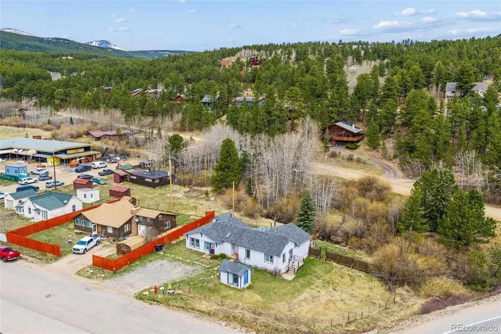 609 W 4th Street Nederland CO 80466