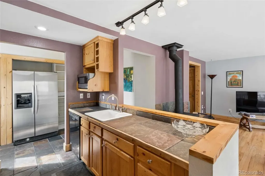 609 W 4th Street Nederland CO 80466