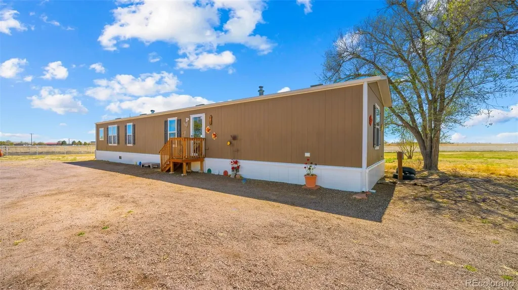 140 N Ellicott Highway Calhan CO 80808