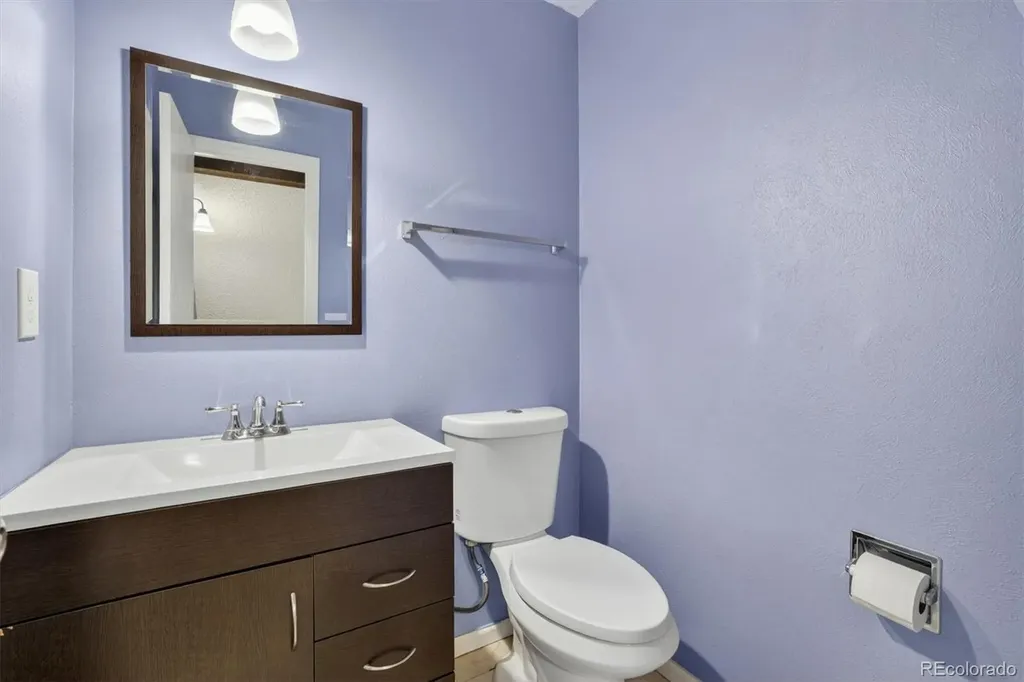 1537 S Owens Street Denver CO 80232