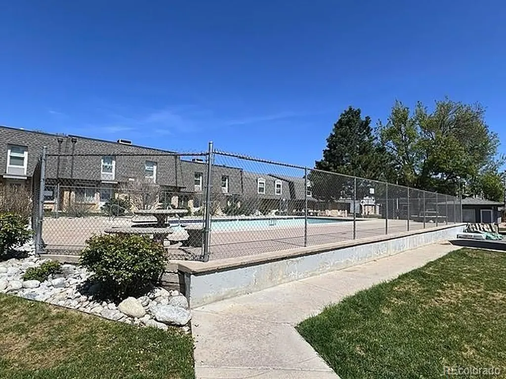 1537 S Owens Street Denver CO 80232