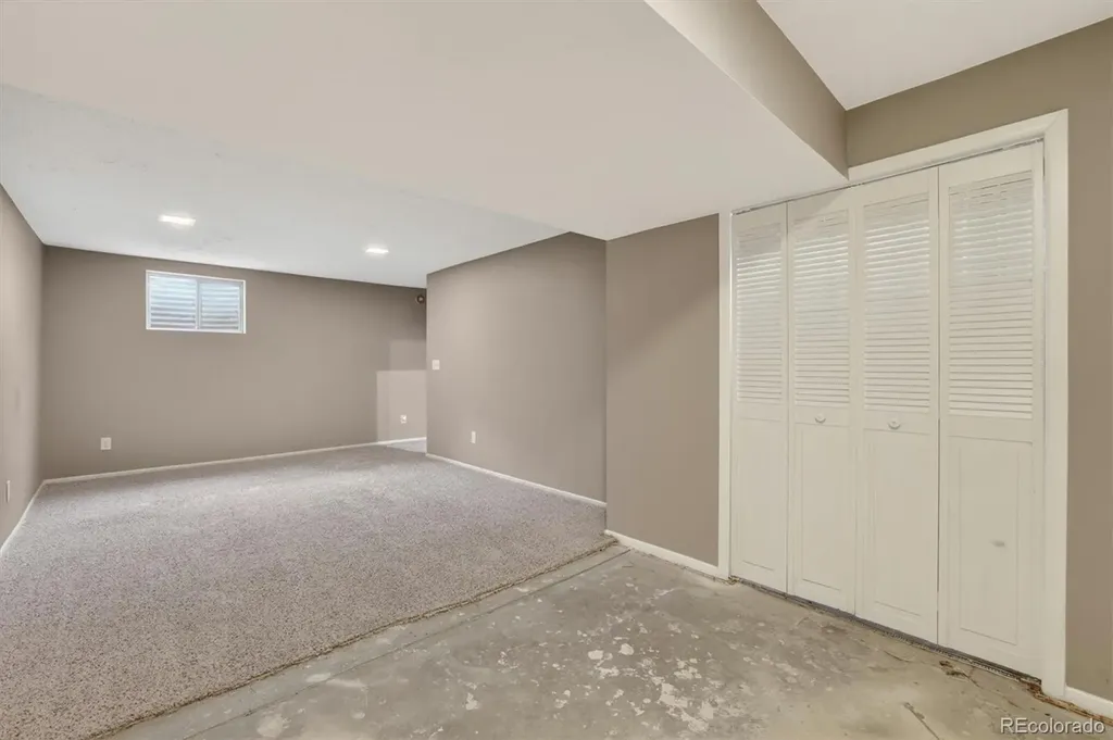1537 S Owens Street Denver CO 80232
