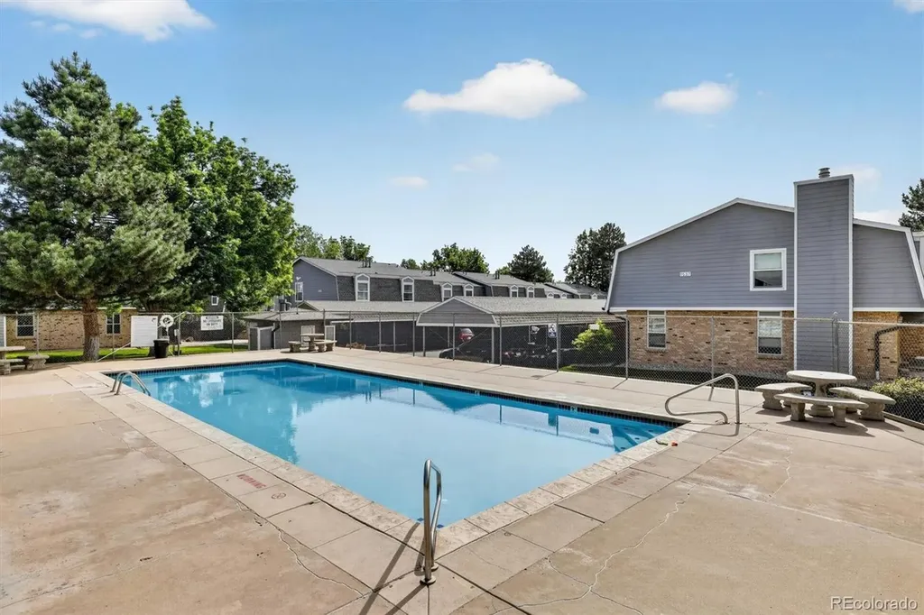 1537 S Owens Street Denver CO 80232