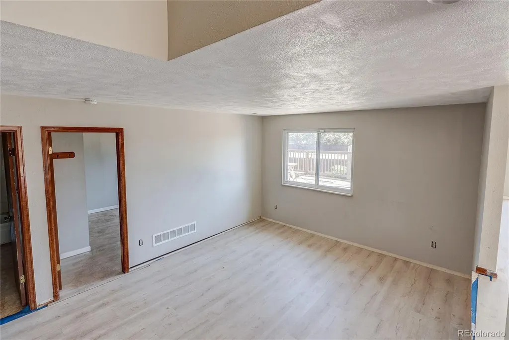 18466 E Crestline Circle Aurora CO 80015