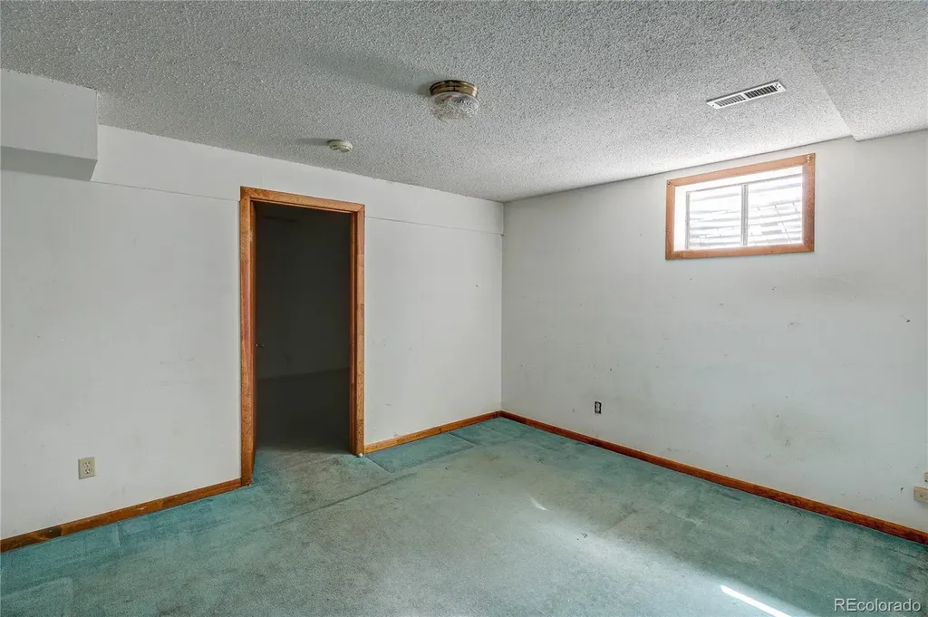 18466 E Crestline Circle Aurora CO 80015