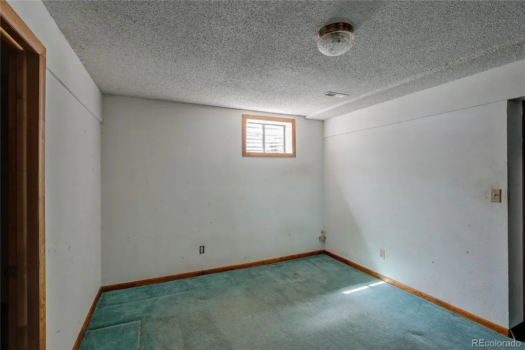 18466 E Crestline Circle Aurora CO 80015