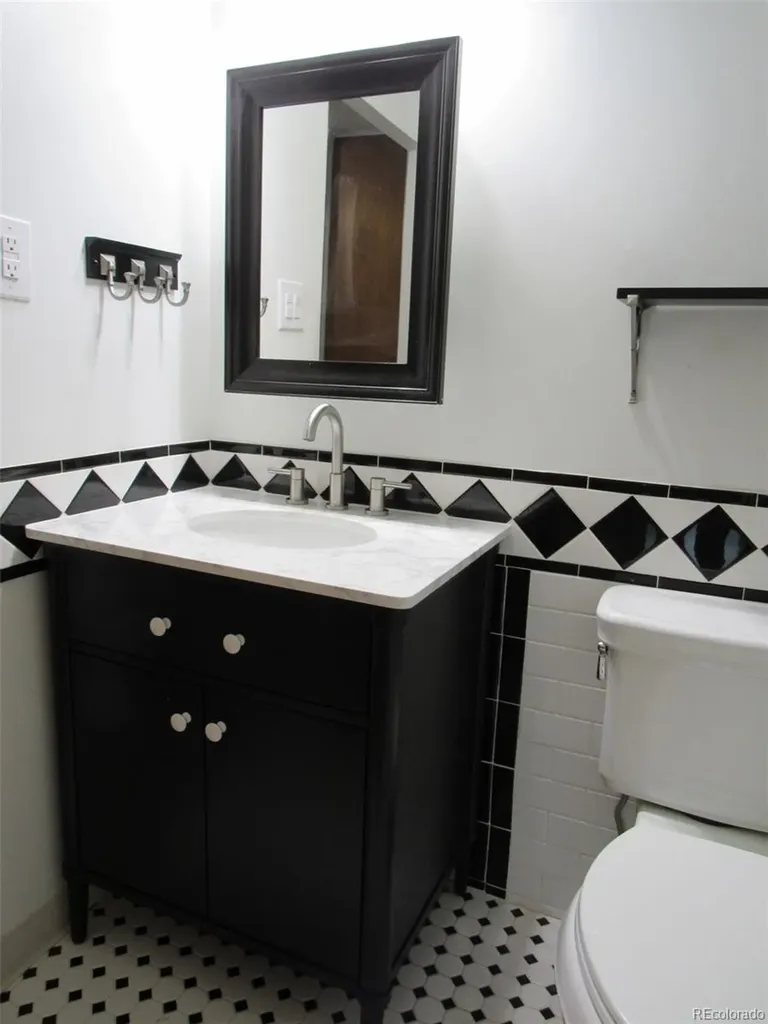 725 S Clinton Street Denver CO 80247