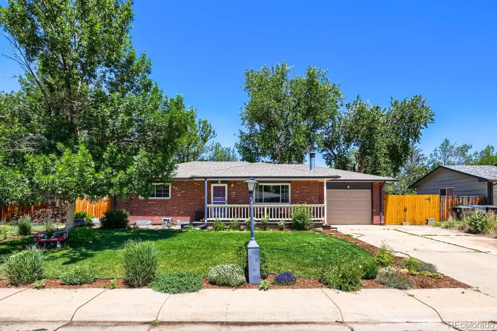 4 Seattle Lane Longmont CO 80501