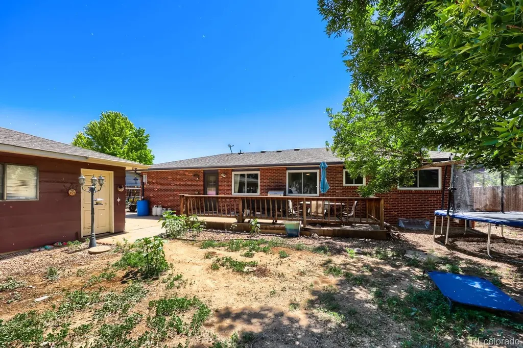 4 Seattle Lane Longmont CO 80501