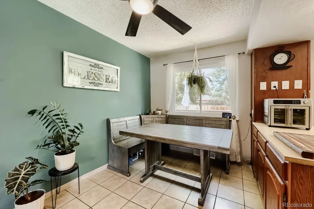 4 Seattle Lane Longmont CO 80501