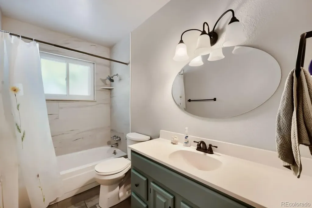 4 Seattle Lane Longmont CO 80501