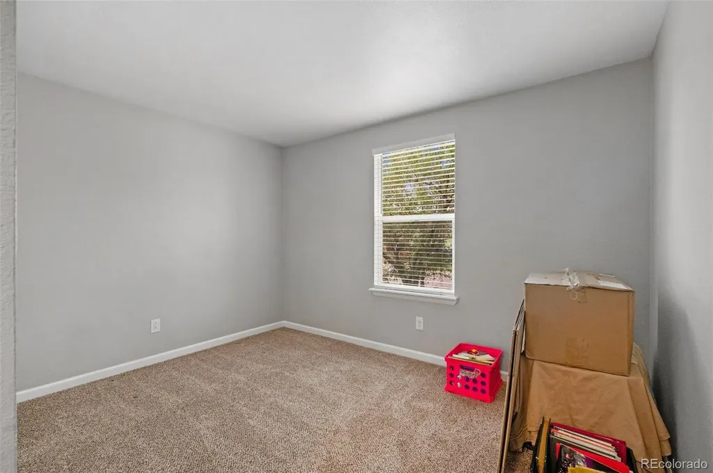 4432 Elkhart Street Denver CO 80239