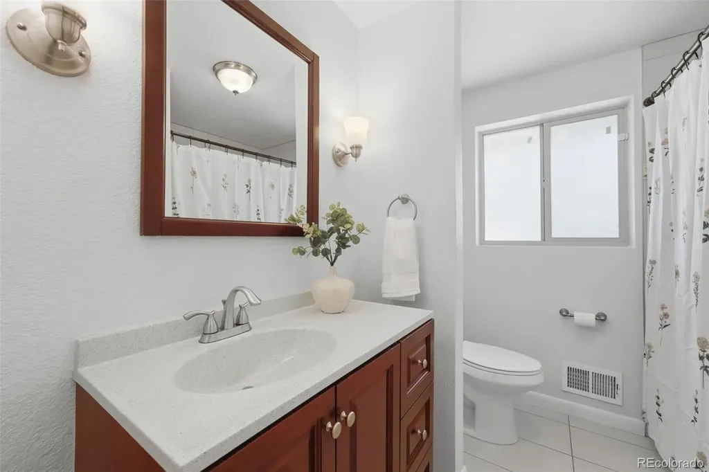 645 Cody Court Lakewood CO 80215