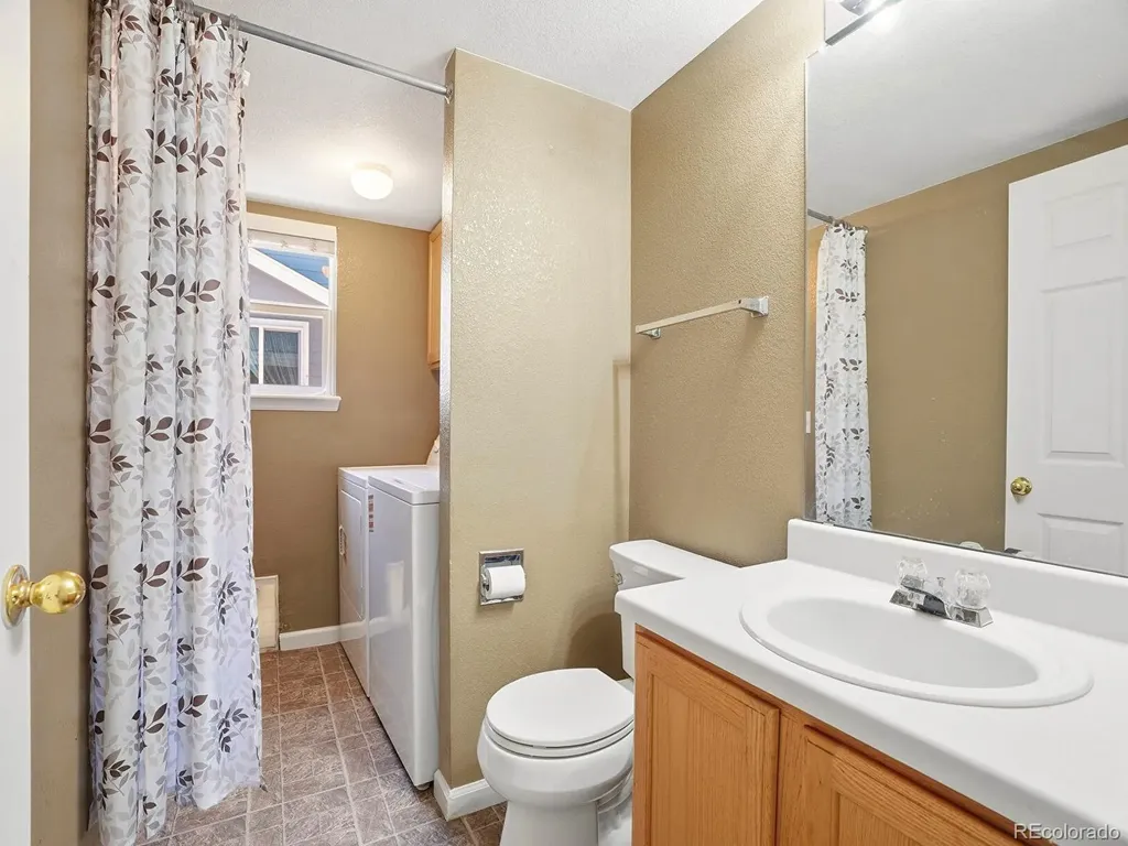 5851 E 118th Place Thornton CO 80233