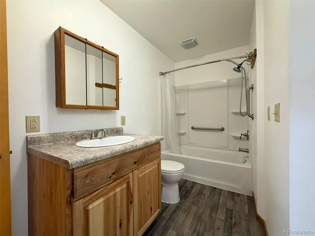 171 Oak Street Burlington CO 80807