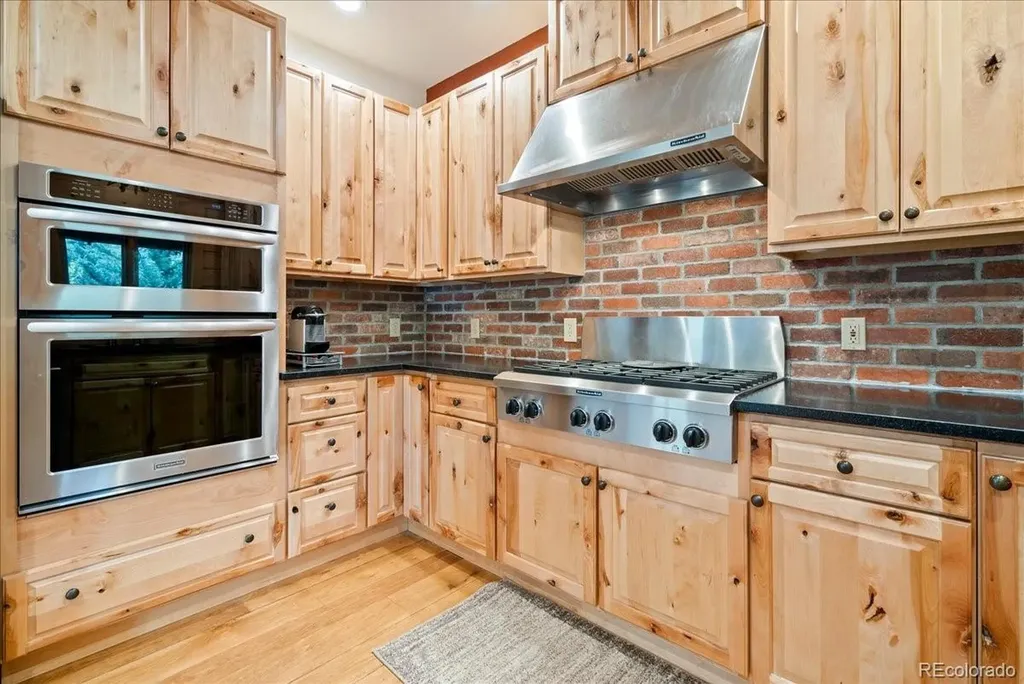 289 Tepee Trail Jefferson CO 80456