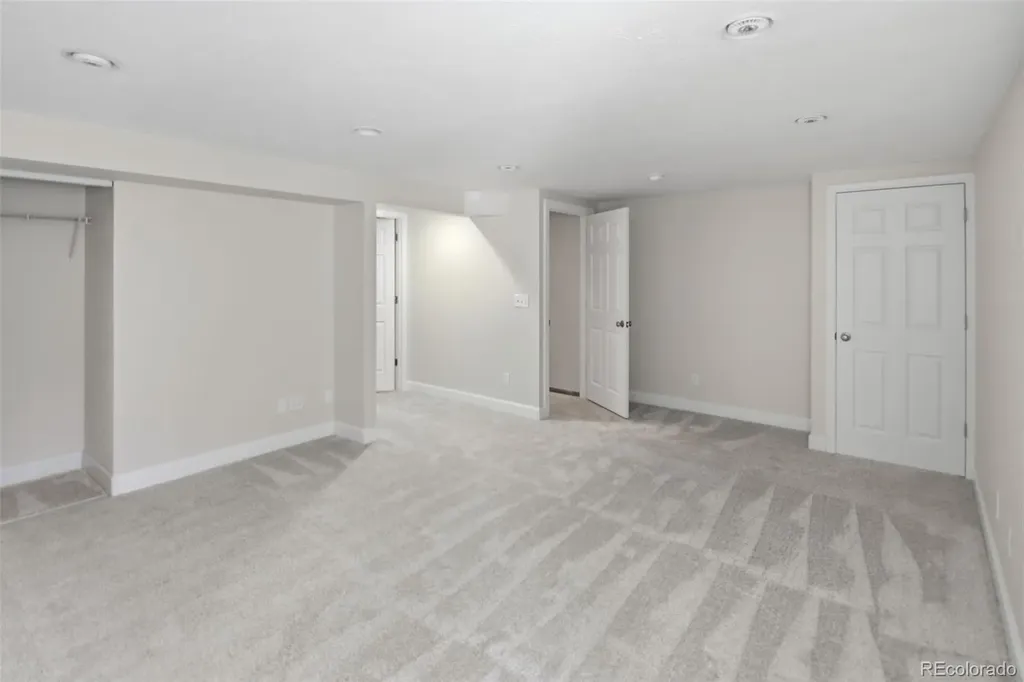 8176 S Newport Way Centennial CO 80112