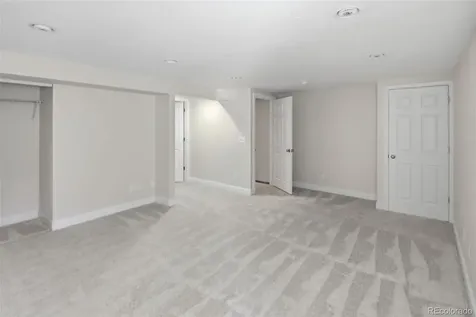 8176 S Newport Way Centennial CO 80112