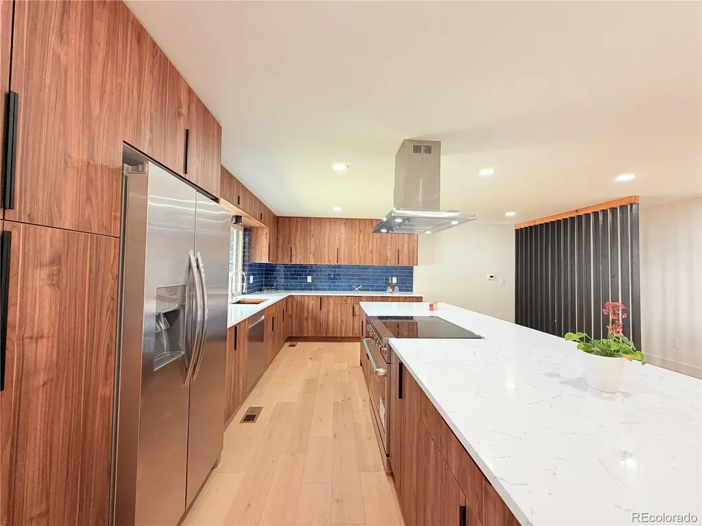 2448 S Holland Court Denver CO 80227