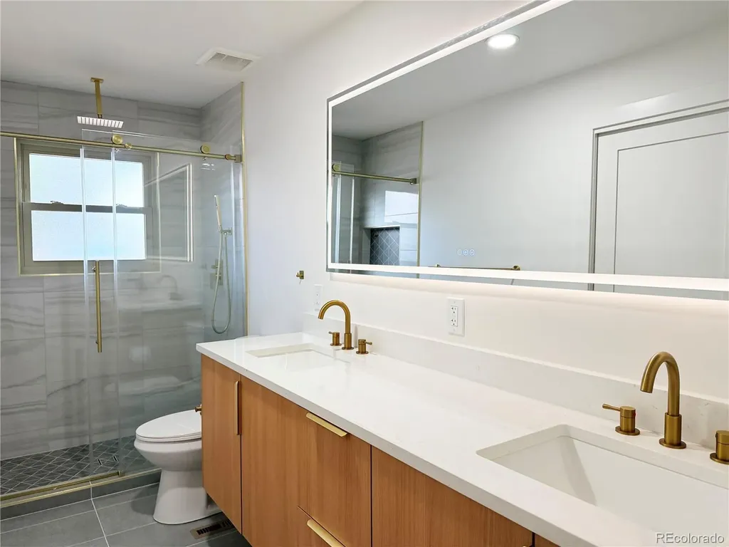 2448 S Holland Court Denver CO 80227