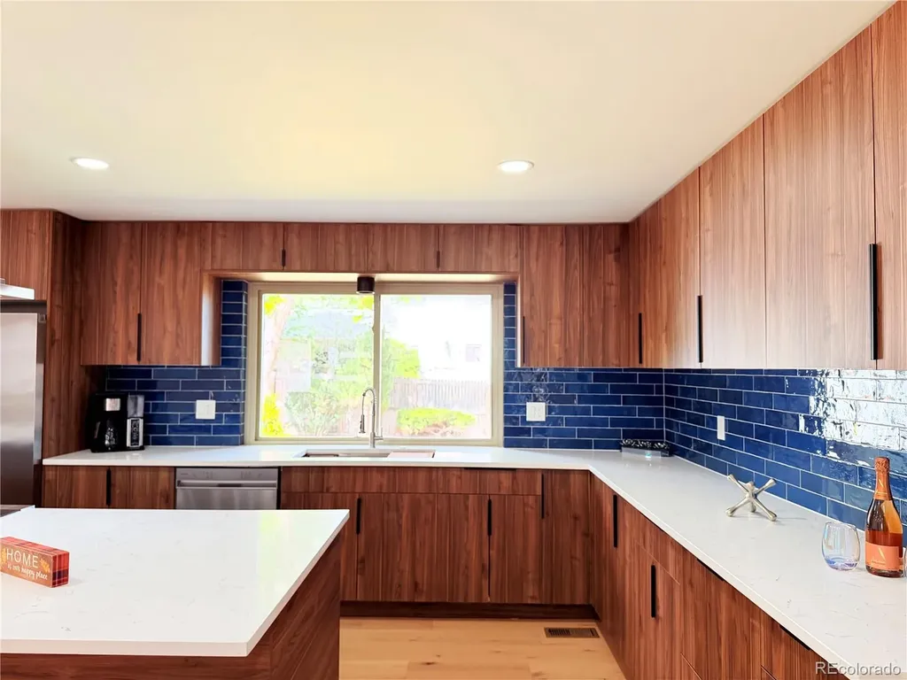 2448 S Holland Court Denver CO 80227