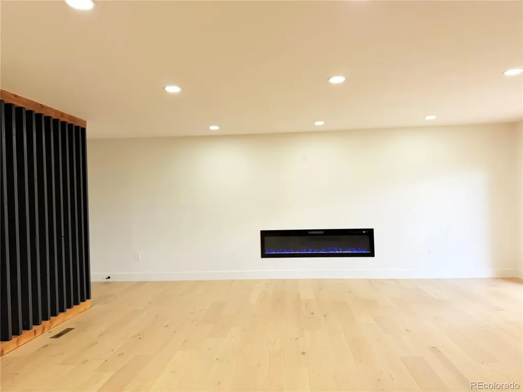 2448 S Holland Court Denver CO 80227