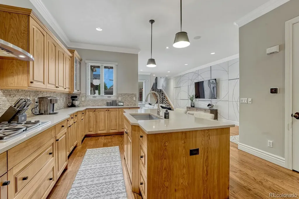 117 Jackson Street Denver CO 80206