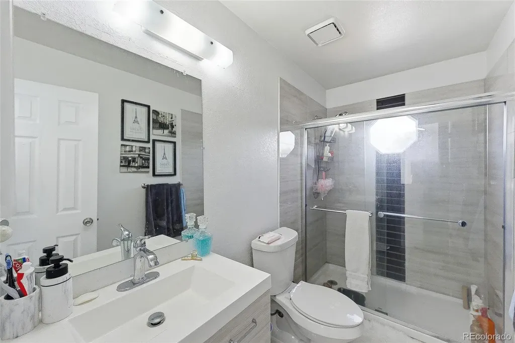 4331 Del Rio Court Denver CO 80239