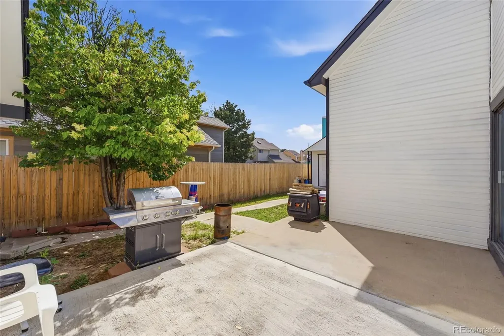 4331 Del Rio Court Denver CO 80239