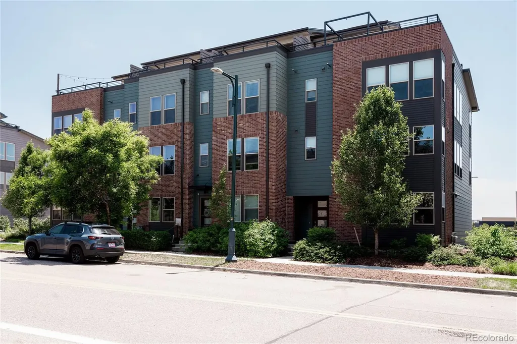 8952 E 47th Avenue Denver CO 80238