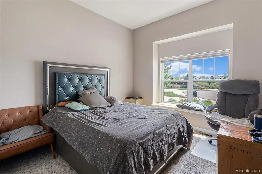 768 Sandpoint Drive Longmont CO 80504
