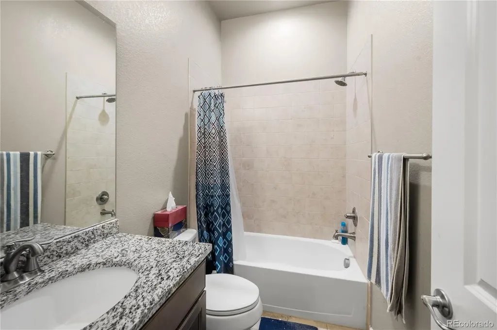 768 Sandpoint Drive Longmont CO 80504