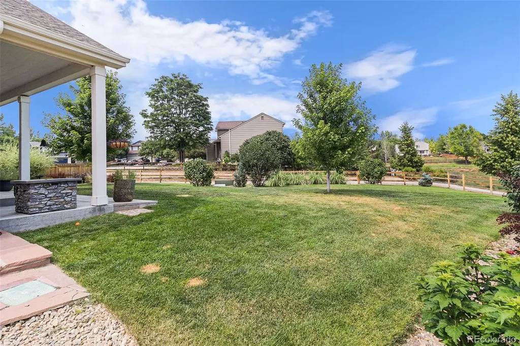 768 Sandpoint Drive Longmont CO 80504