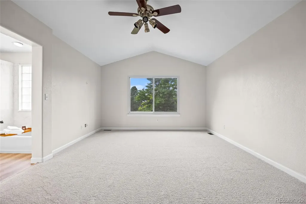 5807 S Espana Street Aurora CO 80015
