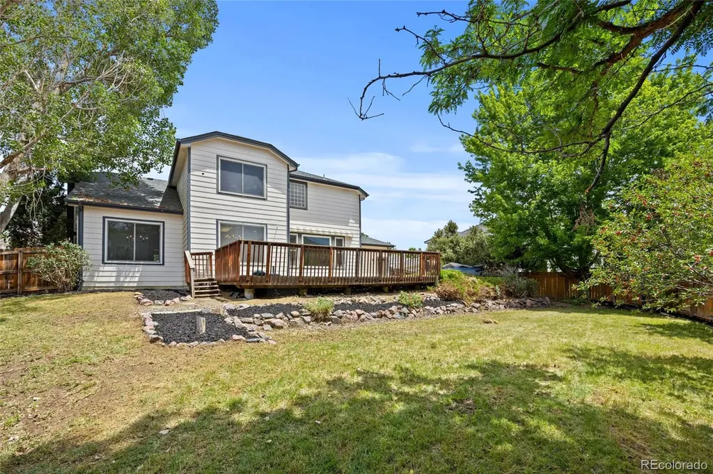 5807 S Espana Street Aurora CO 80015