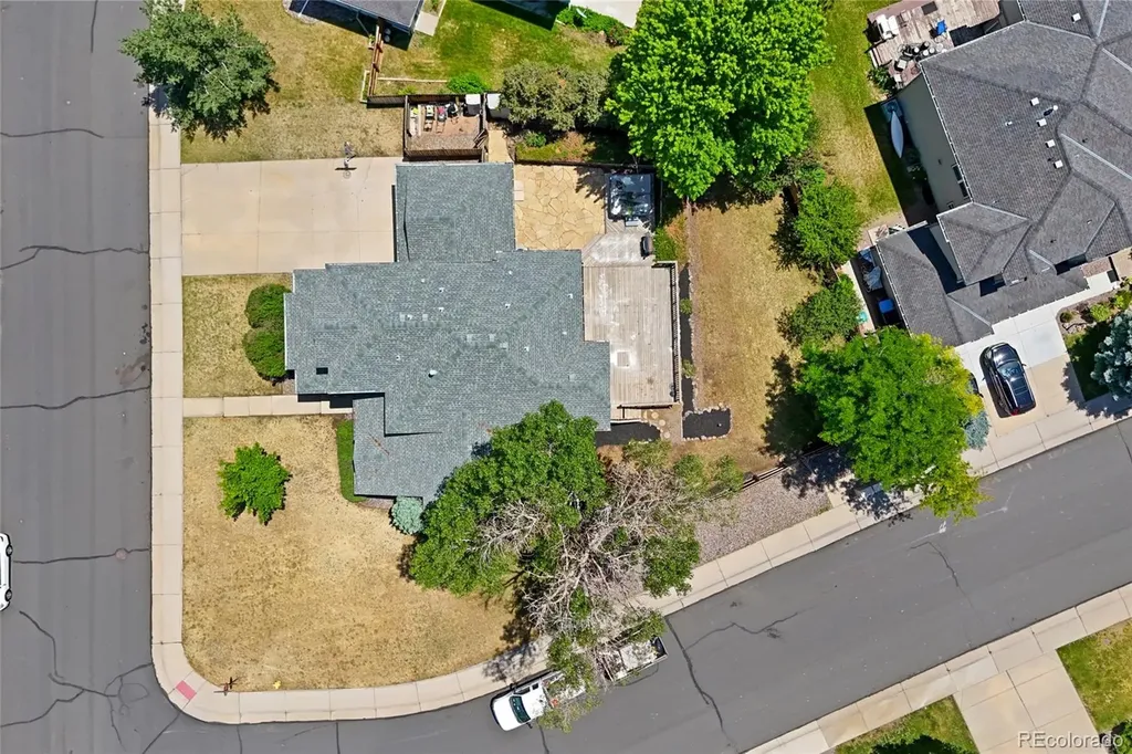 5807 S Espana Street Aurora CO 80015