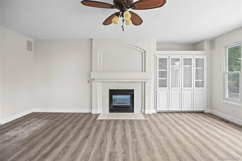 5807 S Espana Street Aurora CO 80015