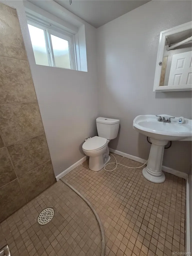 3282 S Vrain Street Denver CO 80236