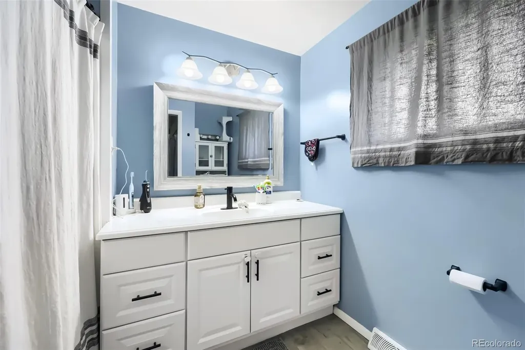 8906 Oakwood Street Westminster CO 80031