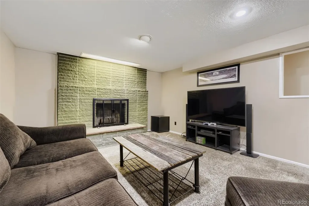 8906 Oakwood Street Westminster CO 80031