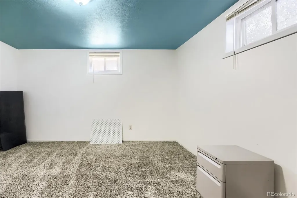 8906 Oakwood Street Westminster CO 80031