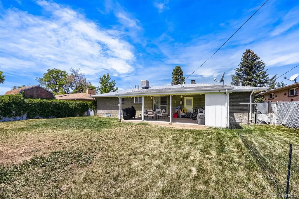 8906 Oakwood Street Westminster CO 80031