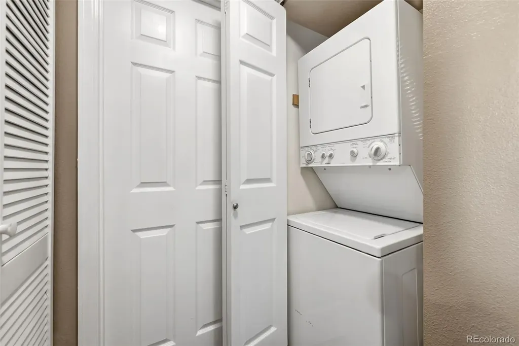 4899 S Dudley Street Littleton CO 80123