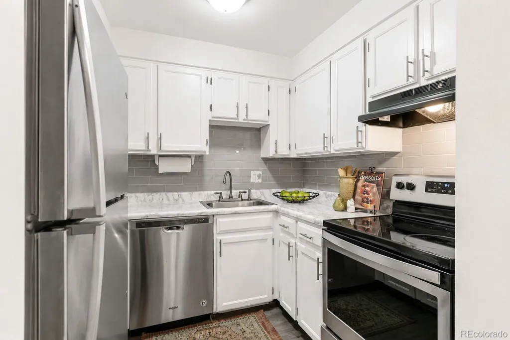 1243 N Gaylord Street Denver CO 80206