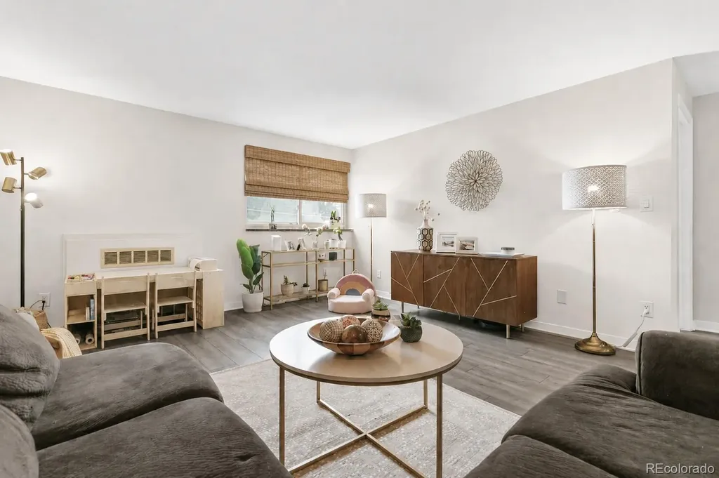 1243 N Gaylord Street Denver CO 80206