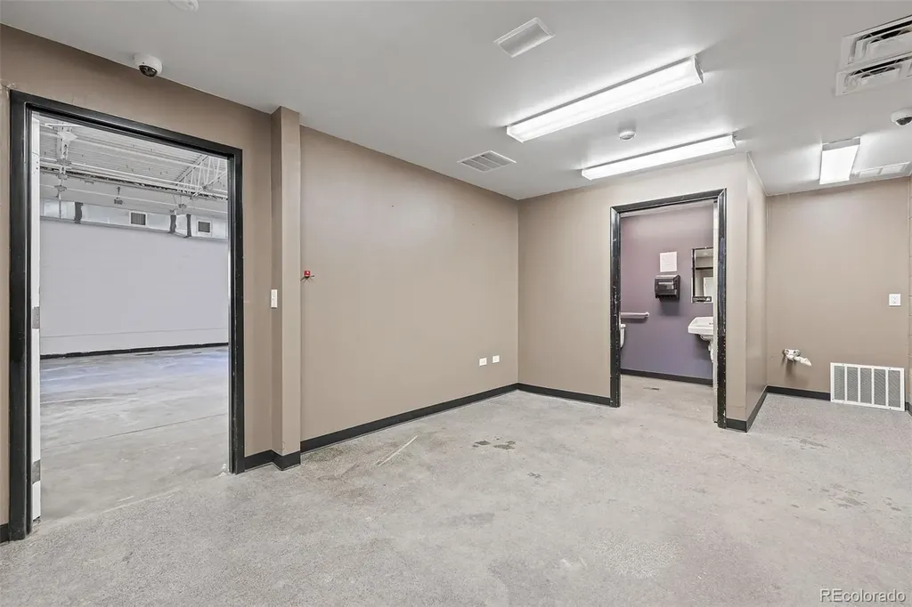 4905 E 41st Avenue Denver CO 80216