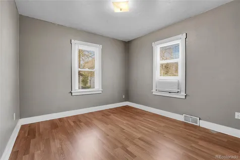 5687 S Foresthill Street Littleton CO 80120